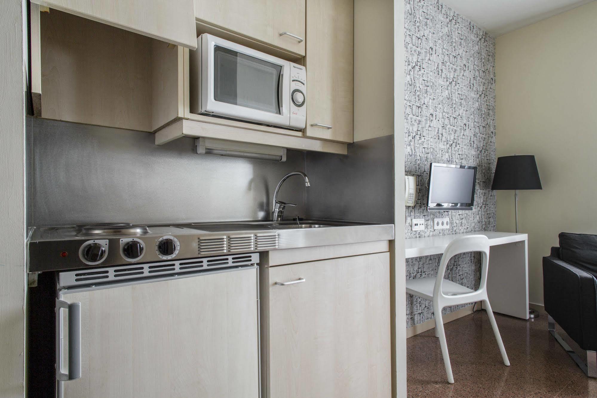 Residencia Universitaria Resa Blas De Otero Bilbao Buitenkant foto